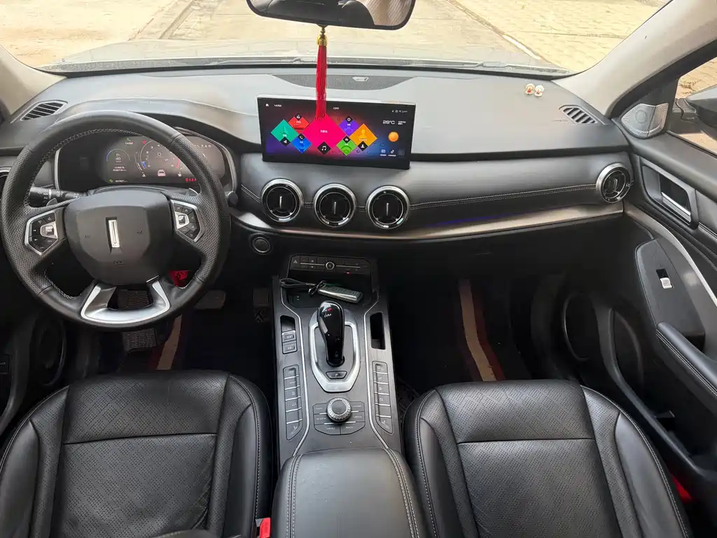 Wey Wey VV6 — миниатюра 7