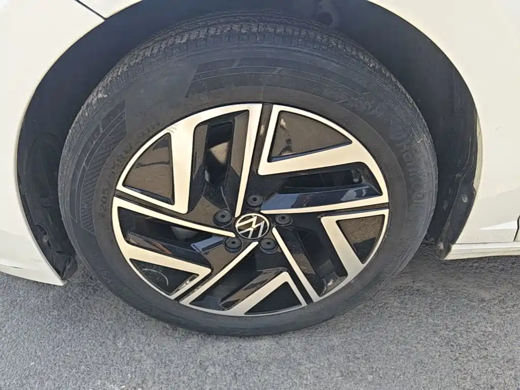 Volkswagen Sagitar — миниатюра 23