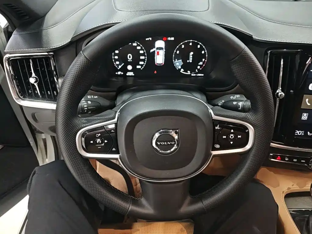 Volvo V90 — миниатюра 11