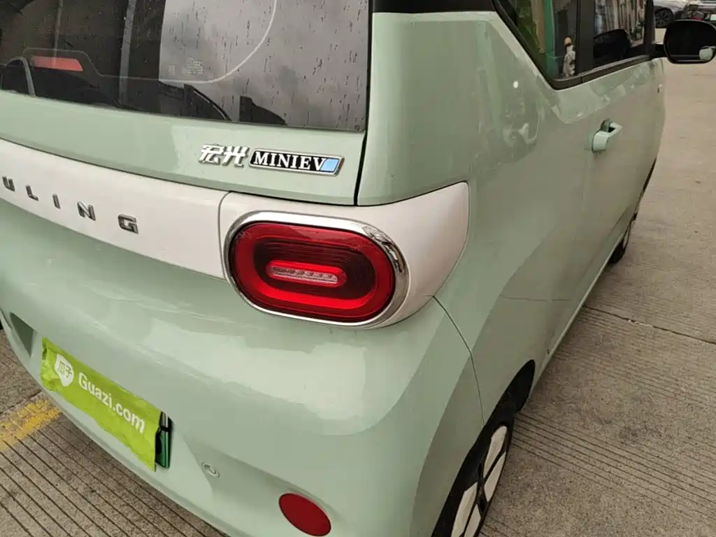 Wuling MINIEV — миниатюра 8