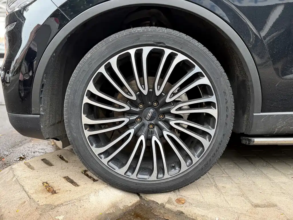 Lincoln Aviator — миниатюра 18
