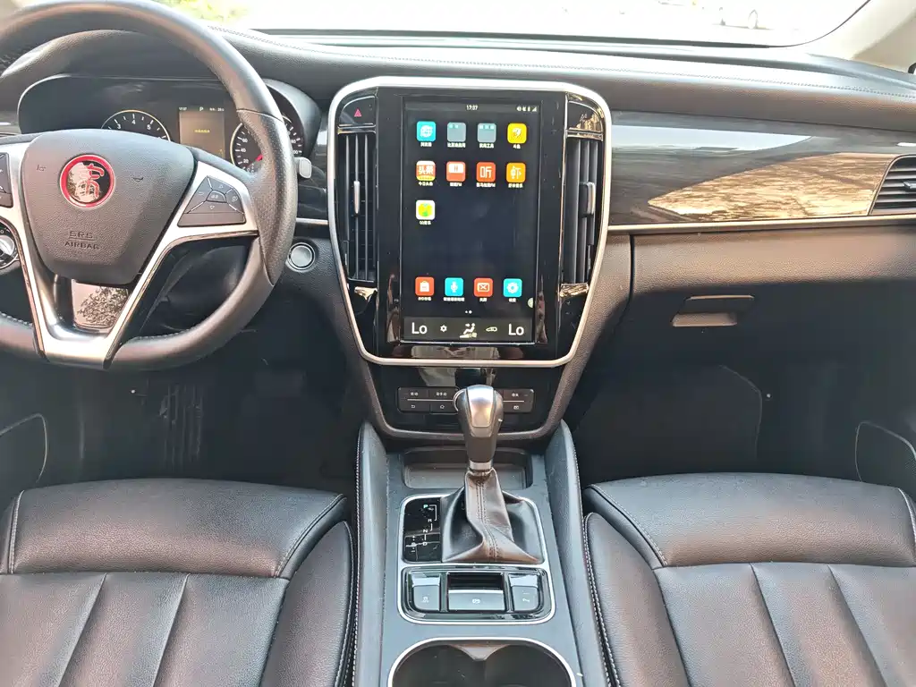 BYD Song MAX MAX 2017 1.5T AT Luxury 7 мест