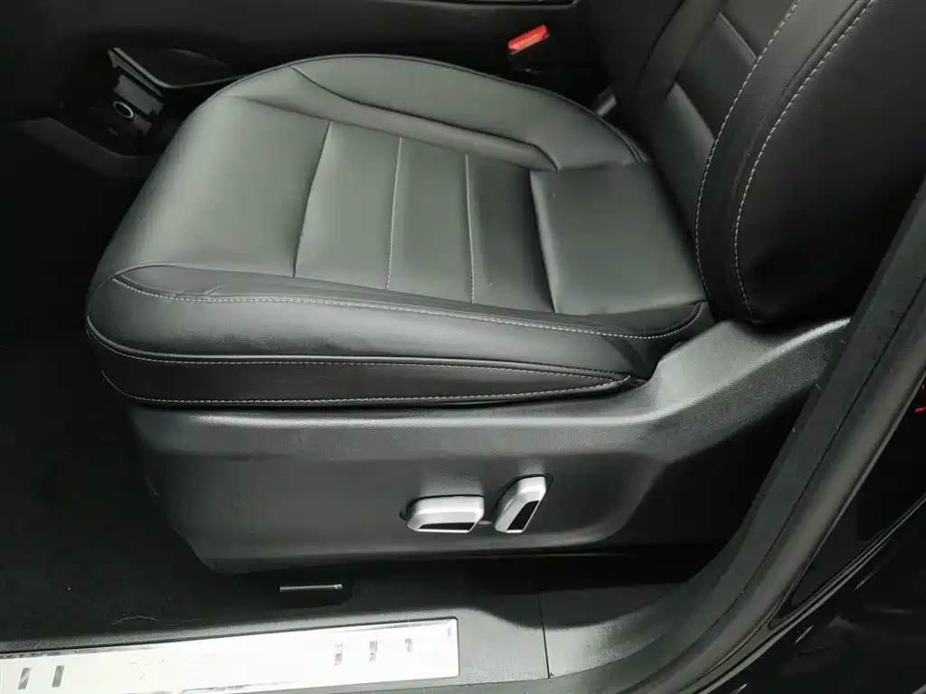 WEI PAI WEI BRAND VV5