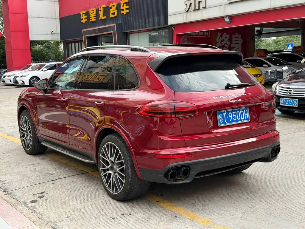 Porsche Cayenne — миниатюра 2