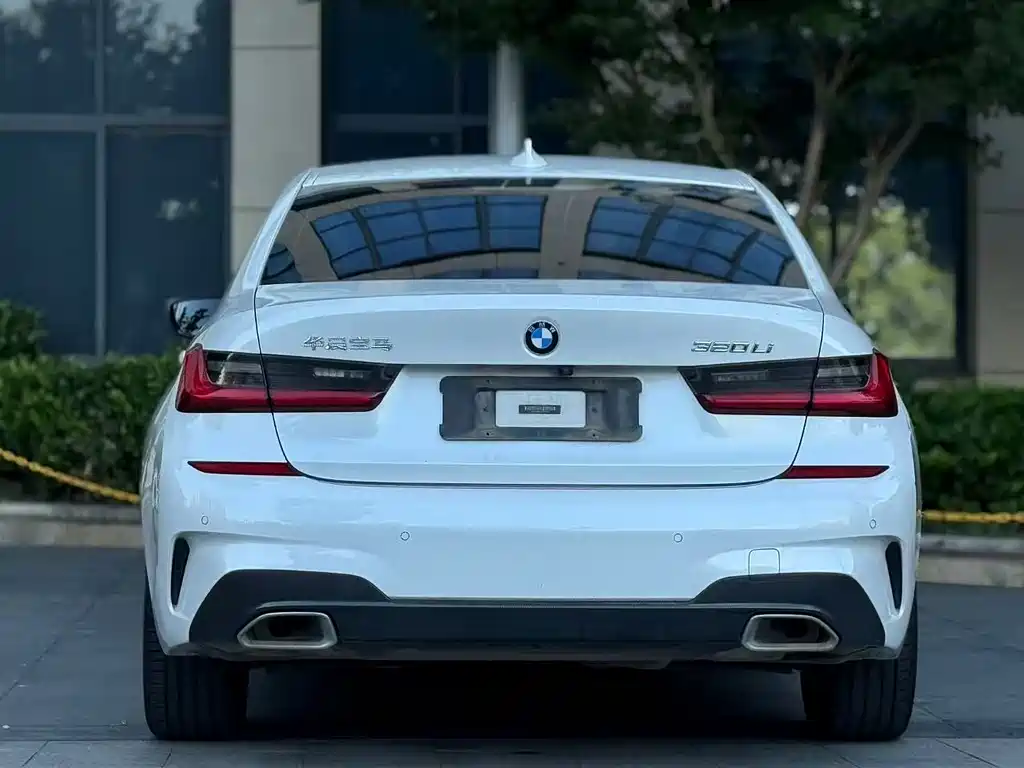 BMW 3 Series — миниатюра 9