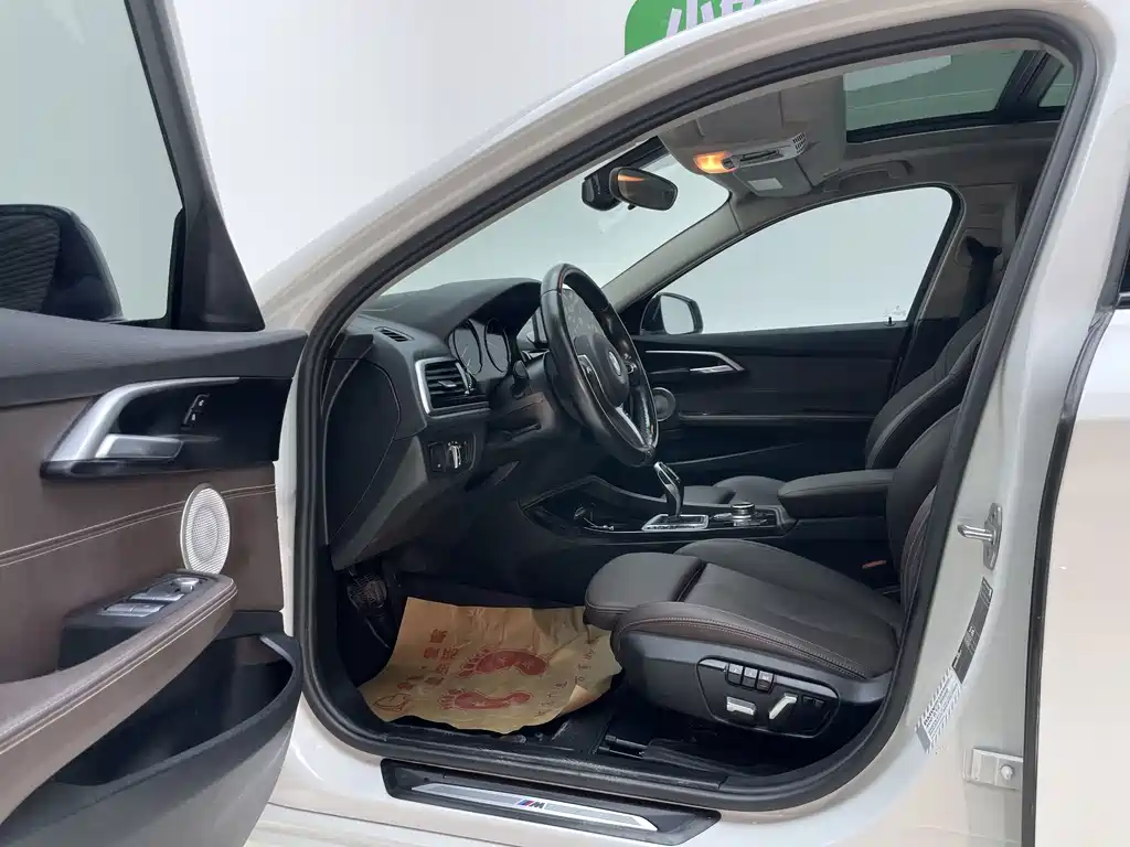 BMW 1 Series — миниатюра 14