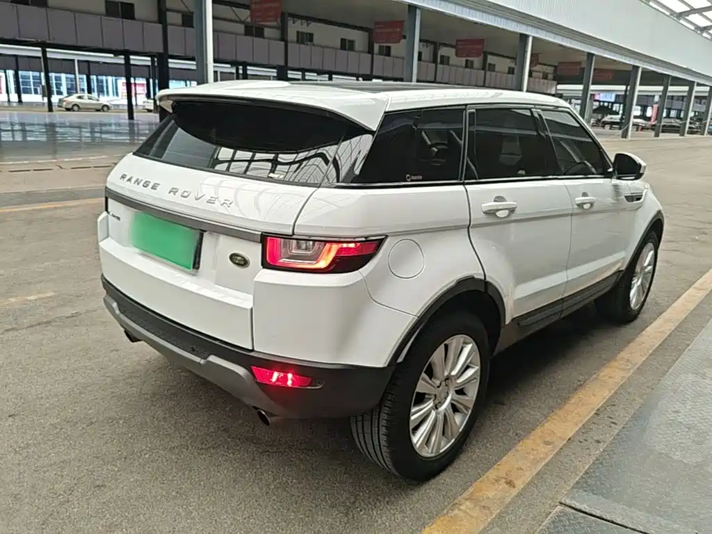 Land Rover Evoque — миниатюра 7