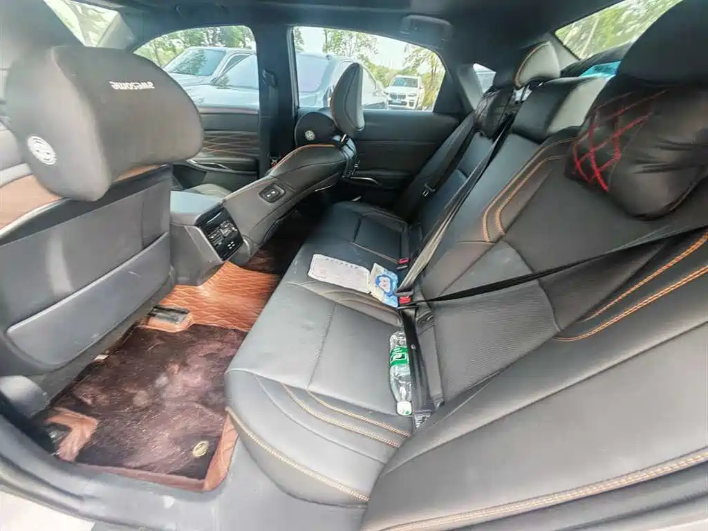 Toyota Avalon — миниатюра 6
