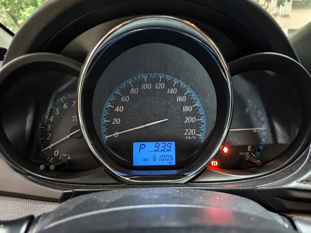 Toyota Yaris L — миниатюра 12