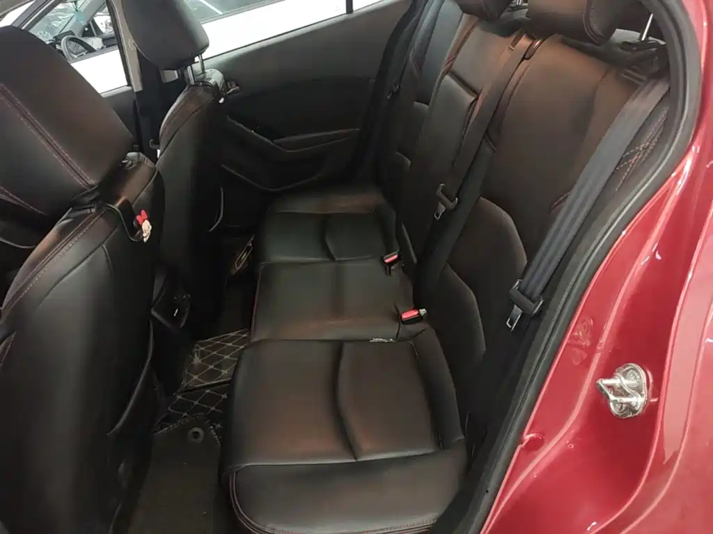 Mazda 3 Axela — миниатюра 17