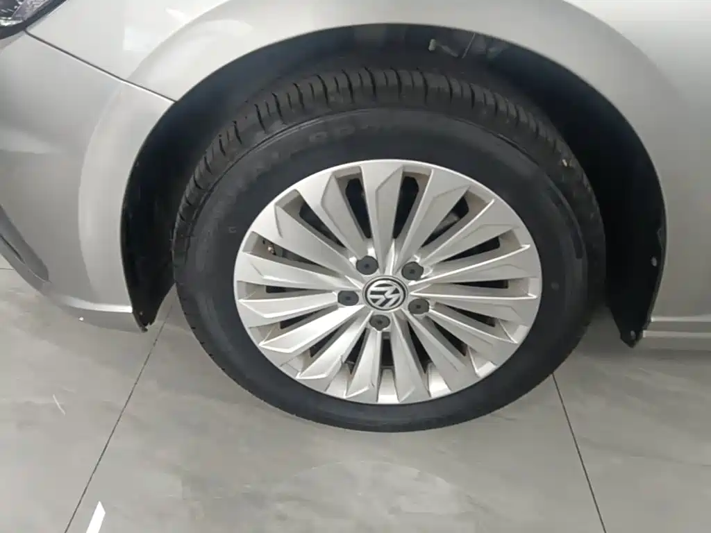 Volkswagen Lavida — миниатюра 23