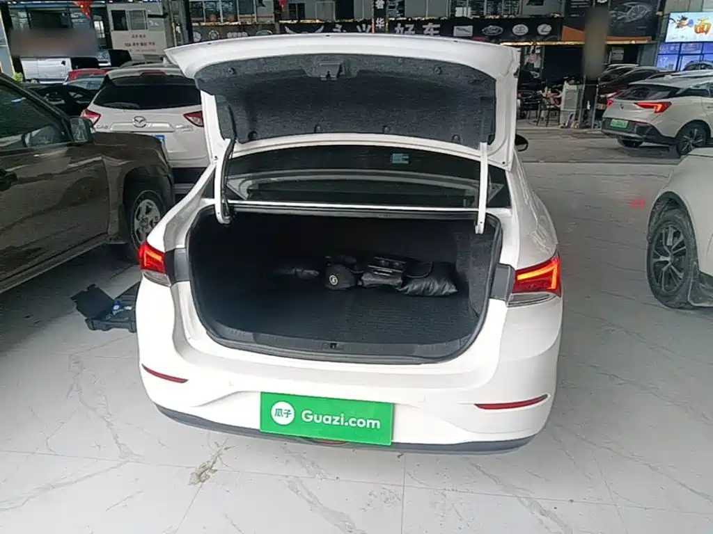 Buick Excelle — миниатюра 19