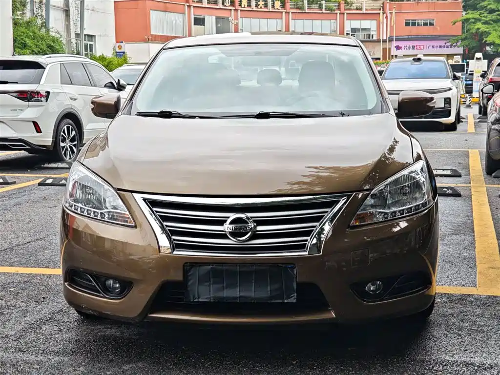 Nissan Sylphy 2012 1.8XL CVT Luxury