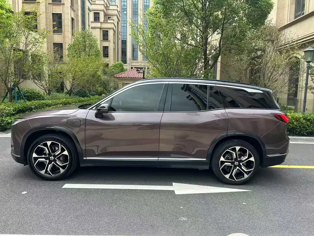 NIO ES8 — миниатюра 11