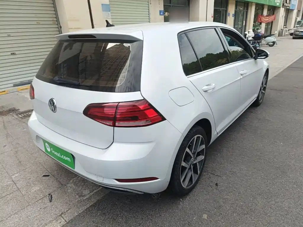 Volkswagen Golf — миниатюра 7