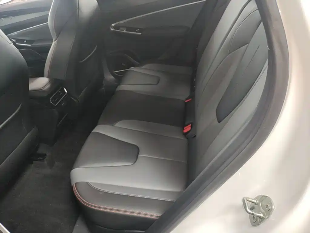 Geely Boyue — миниатюра 17