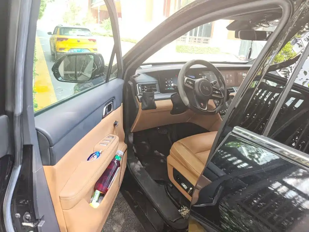 Li Auto Li ONE — миниатюра 17