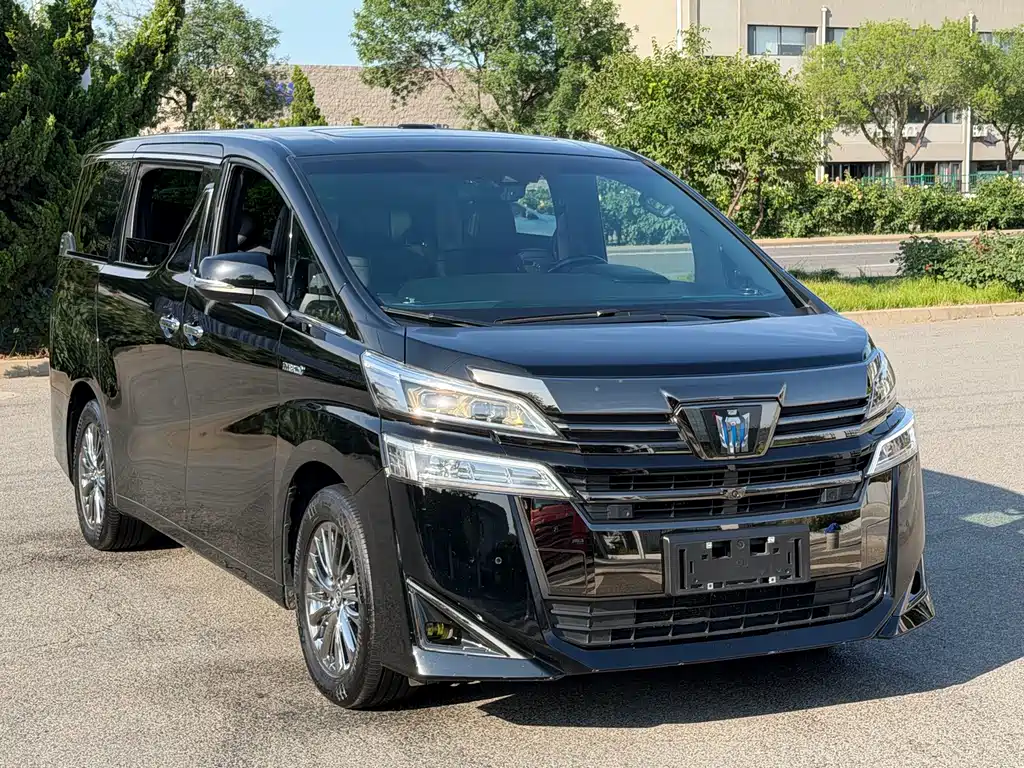 Toyota Vellfire 2020 2.5L Black Gold
