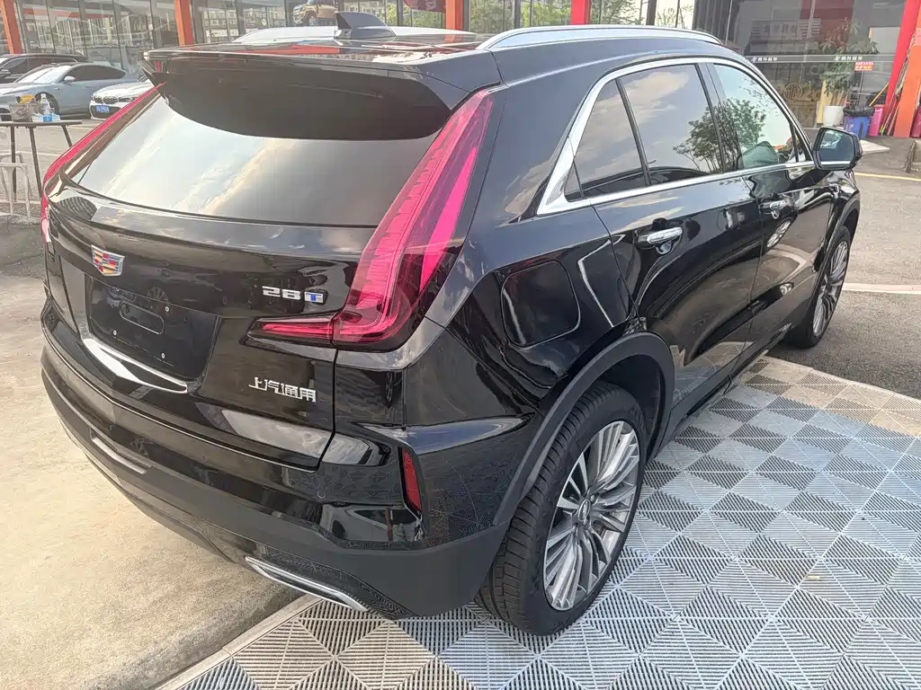 Cadillac XT4 — миниатюра 6