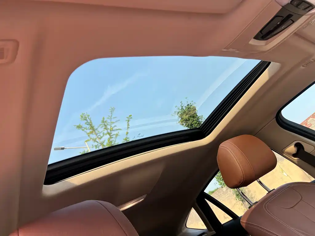 BMW X6 — миниатюра 17