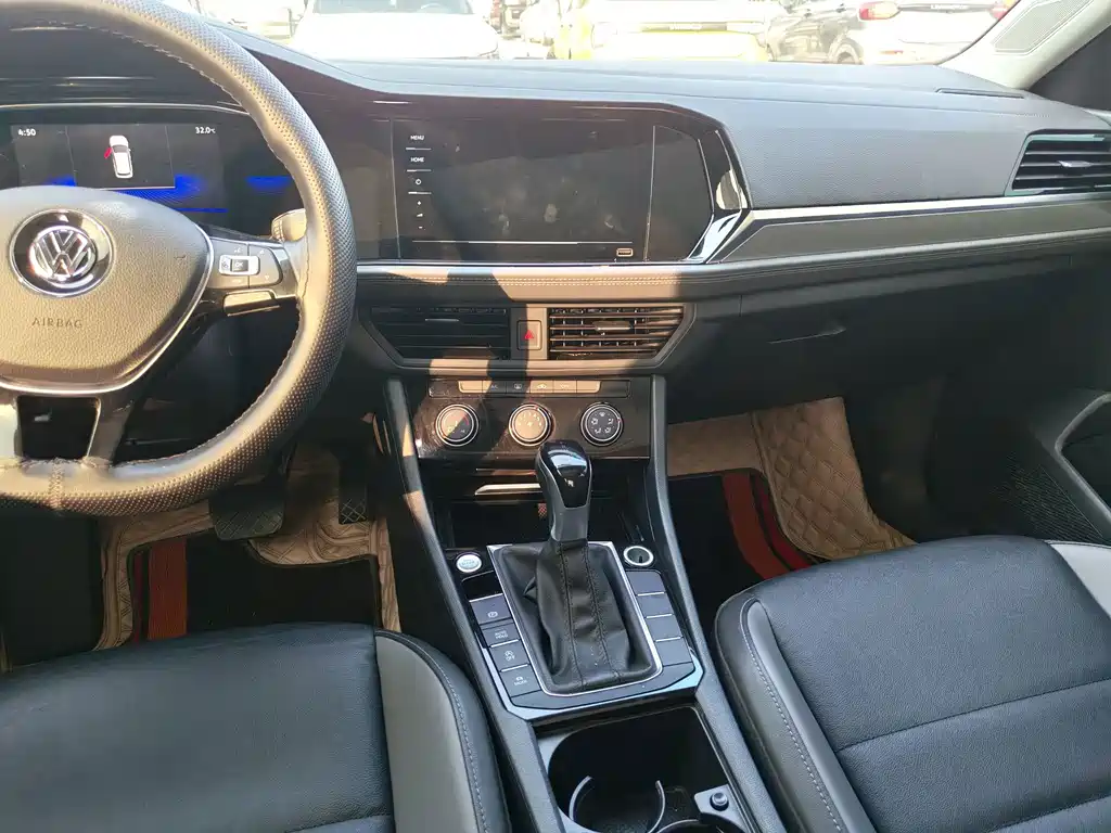 Volkswagen Sagitar — миниатюра 4