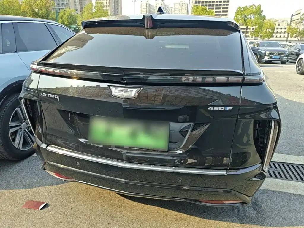 Cadillac Lyriq — миниатюра 6