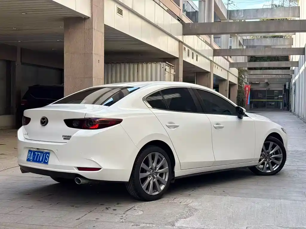 MAZDA 3 ANGKESAILA