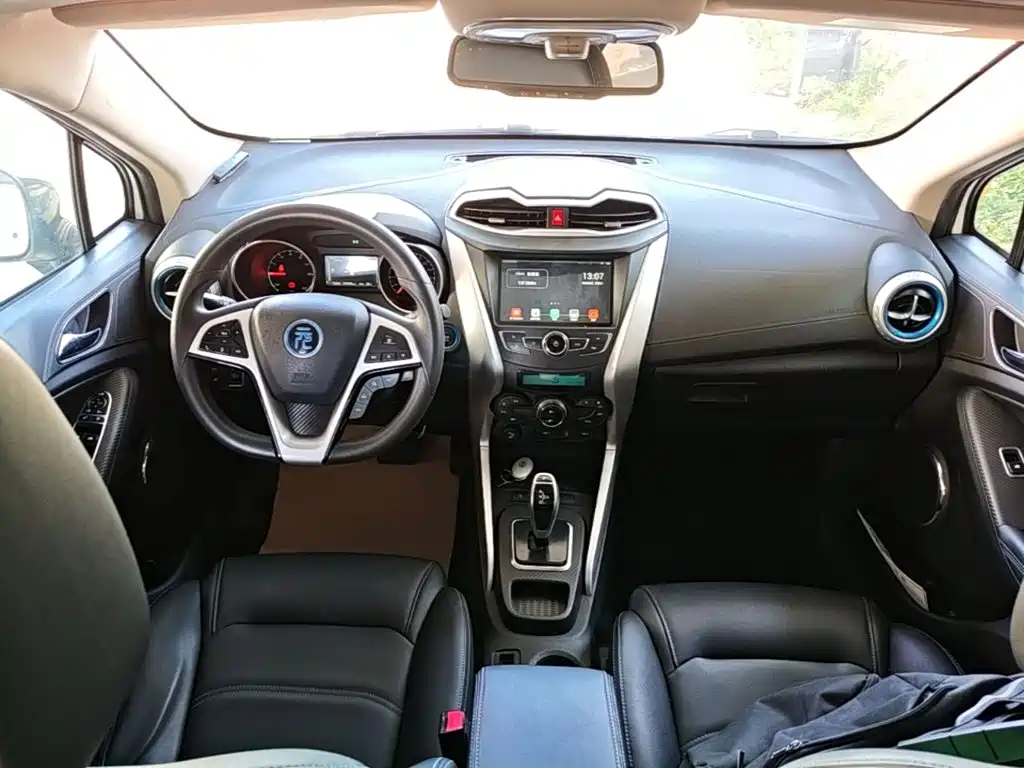 BYD Yuan EV — миниатюра 10
