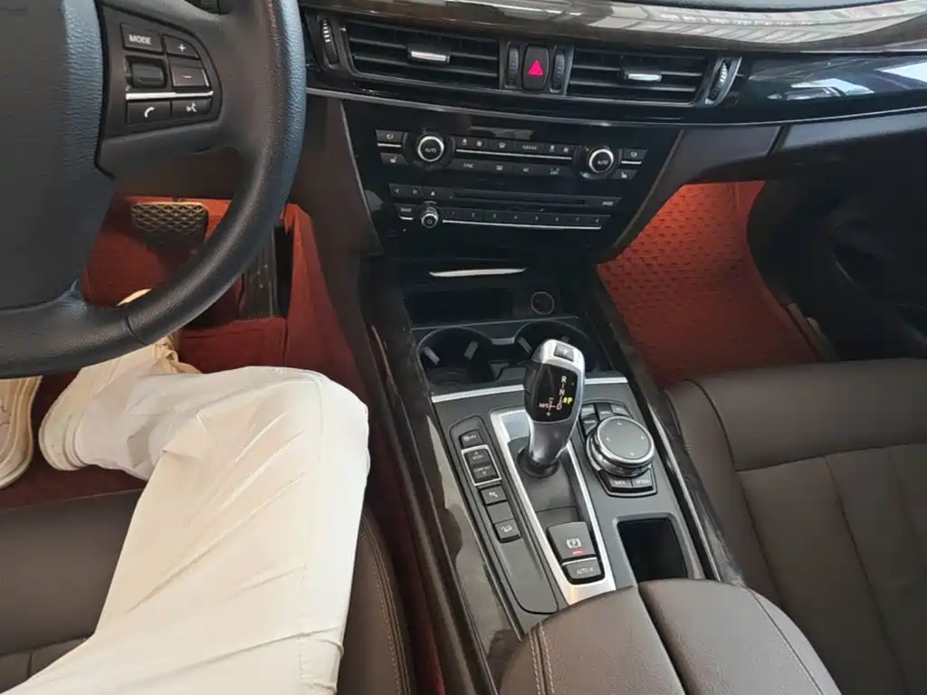 BMW X5 (Import) — миниатюра 14