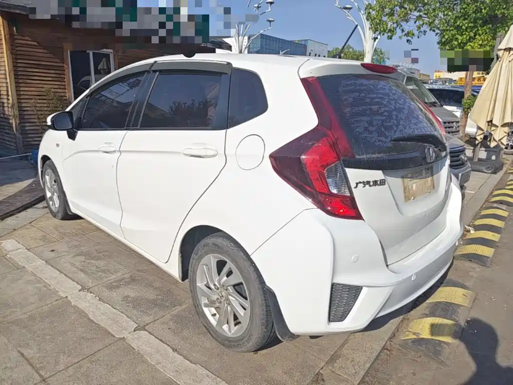 Honda Fit — миниатюра 5