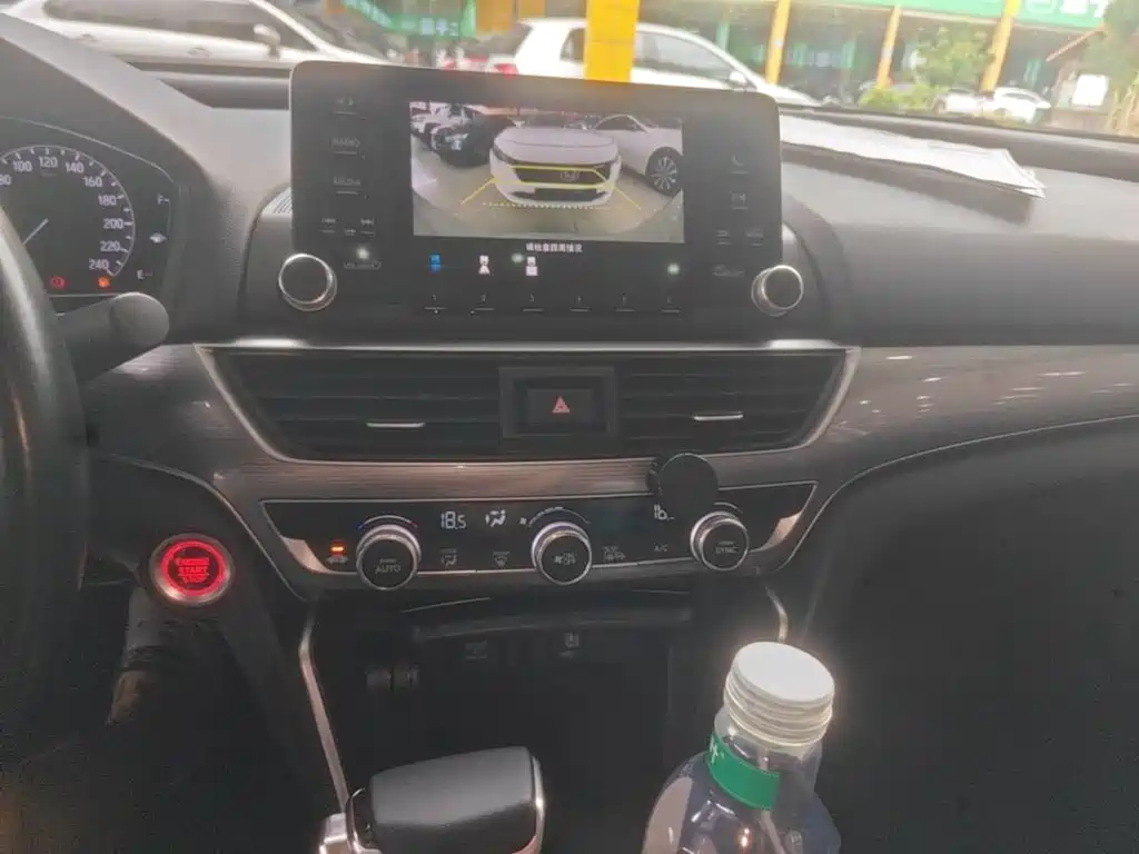 Honda Accord — миниатюра 13