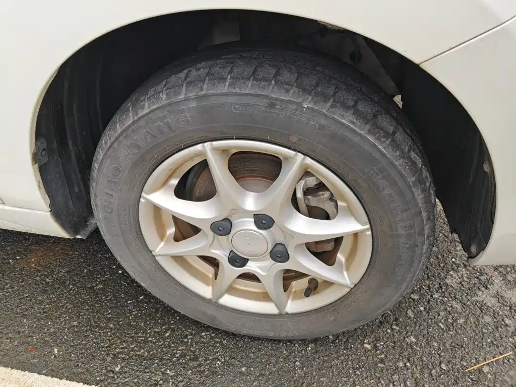 Roewe Clever — миниатюра 24