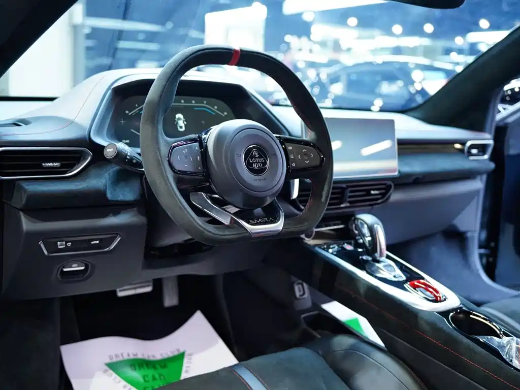 Lotus Emira — миниатюра 33