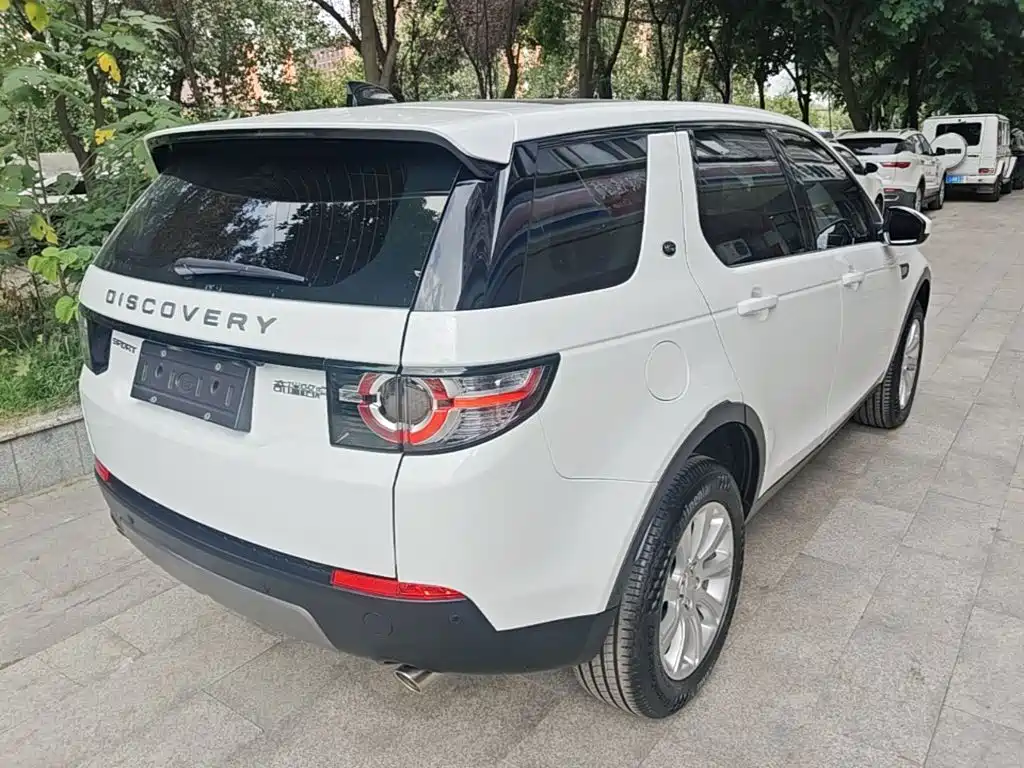Land Rover Discovery Sport — миниатюра 7