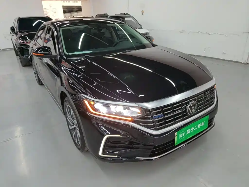 Volkswagen Passat PHEV — миниатюра 4
