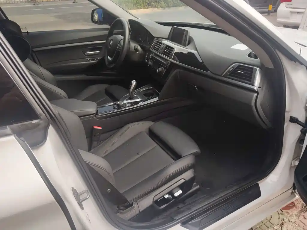 BMW 3 Series GT — миниатюра 8