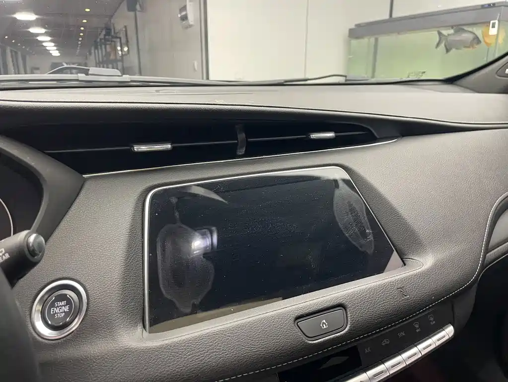Cadillac XT4 — миниатюра 16