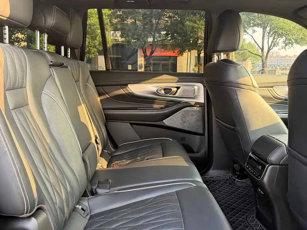 GAC Motor Trumpchi GS8 — миниатюра 10