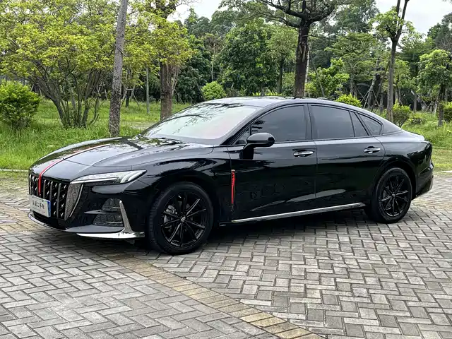 2023 Hongqi H6