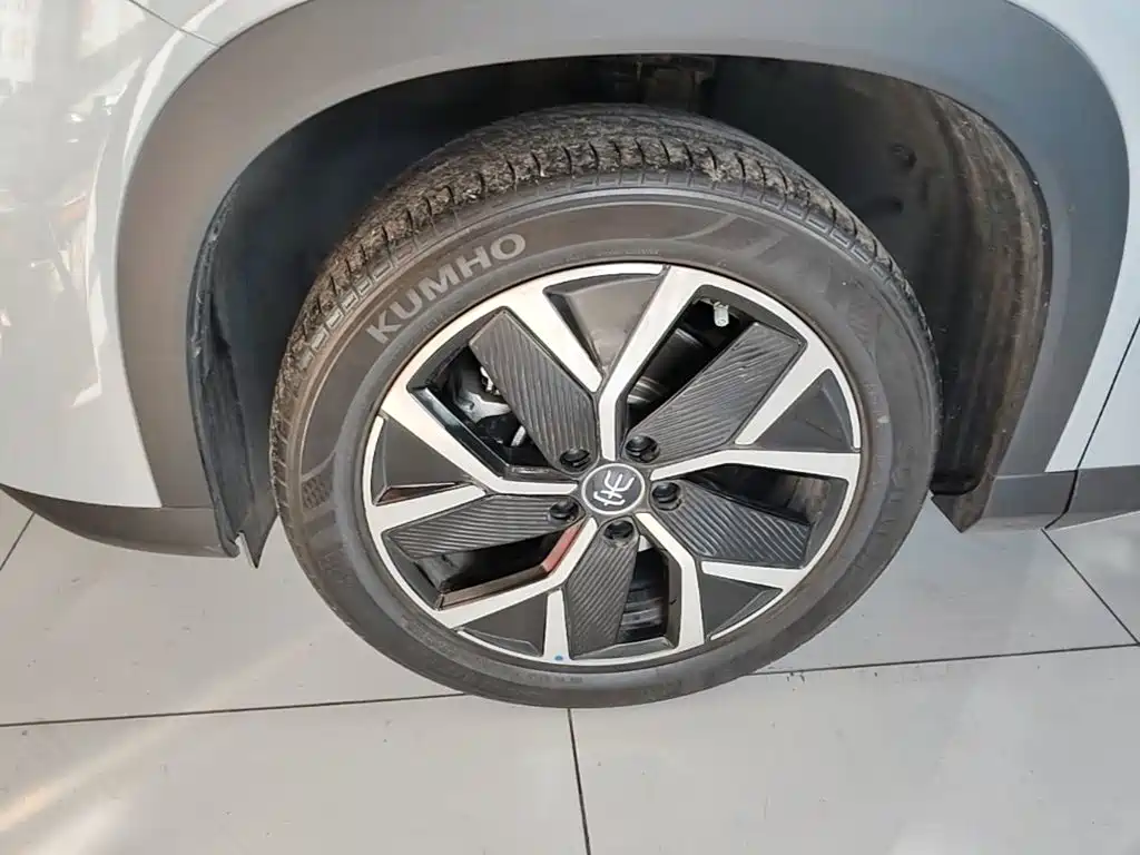 BYD L DM-i — миниатюра 23