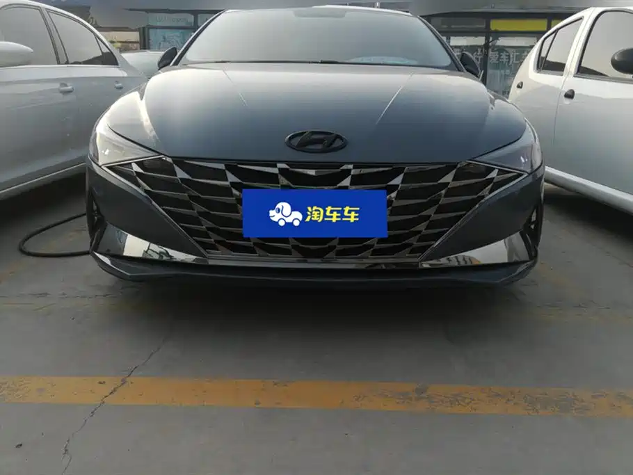 MODERN ELANTRA