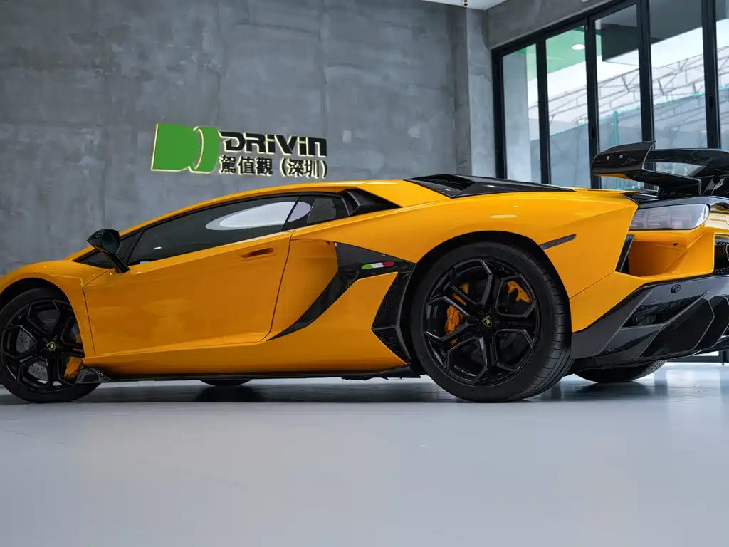 Lamborghini Aventador 2011 LP 700-4