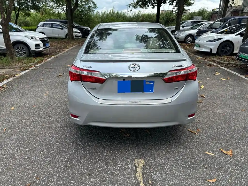 Toyota Corolla — миниатюра 8