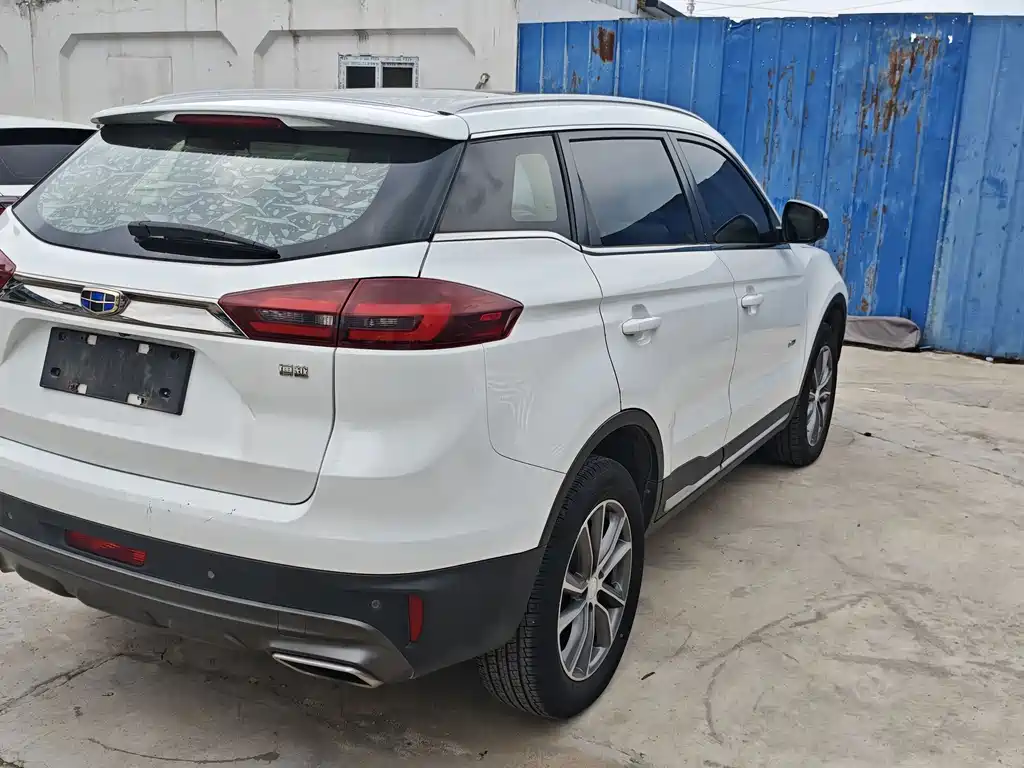 Geely Boyue — миниатюра 4