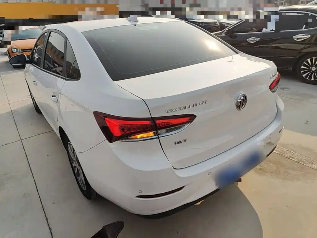 Buick Excelle — миниатюра 5