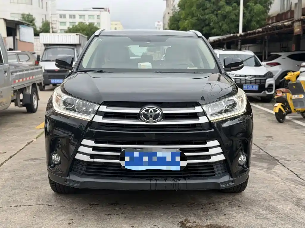 Toyota Highlander — миниатюра 2