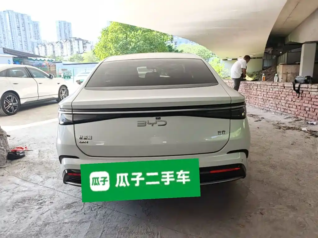 BYD Seal — миниатюра 6