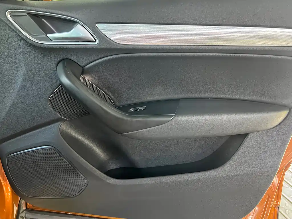 Audi Q3 — миниатюра 12