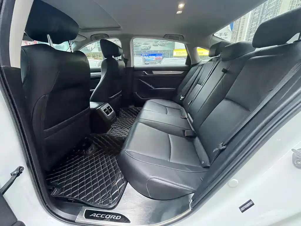Honda Accord — миниатюра 6