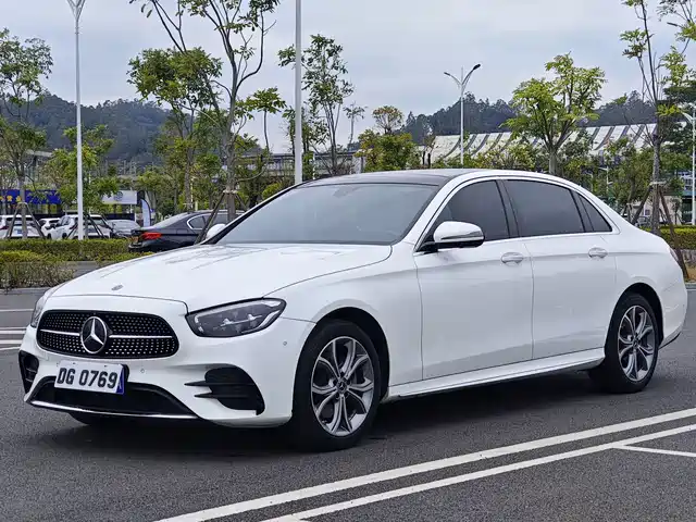 MERCEDES-BENZ E CLASS 2021